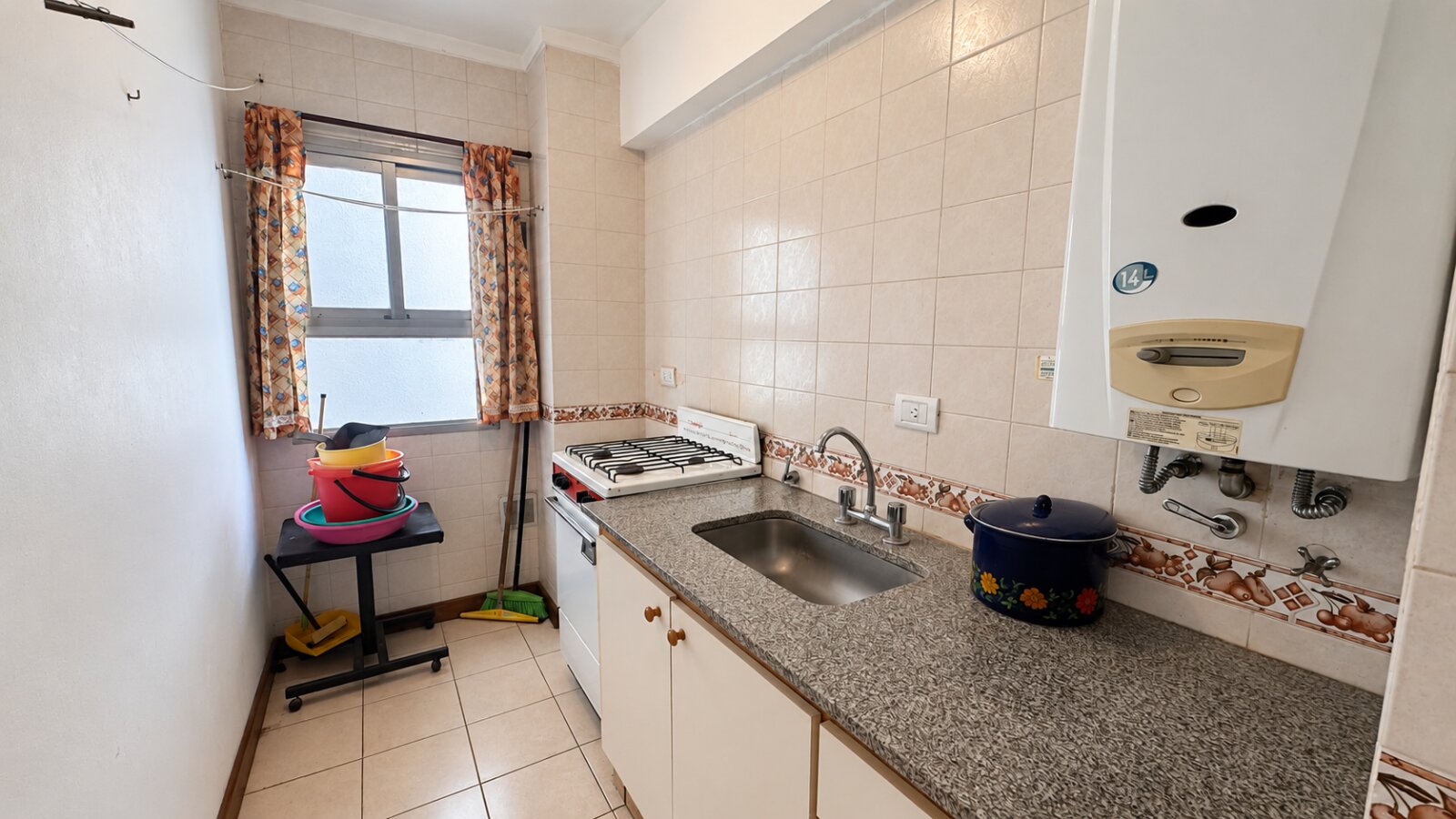 Venta Departamento 2 Ambientes A La Calle - 13