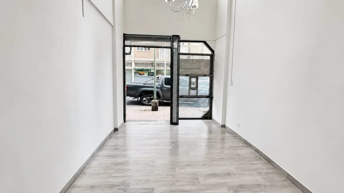 Local Comercial En Alquiler - 1
