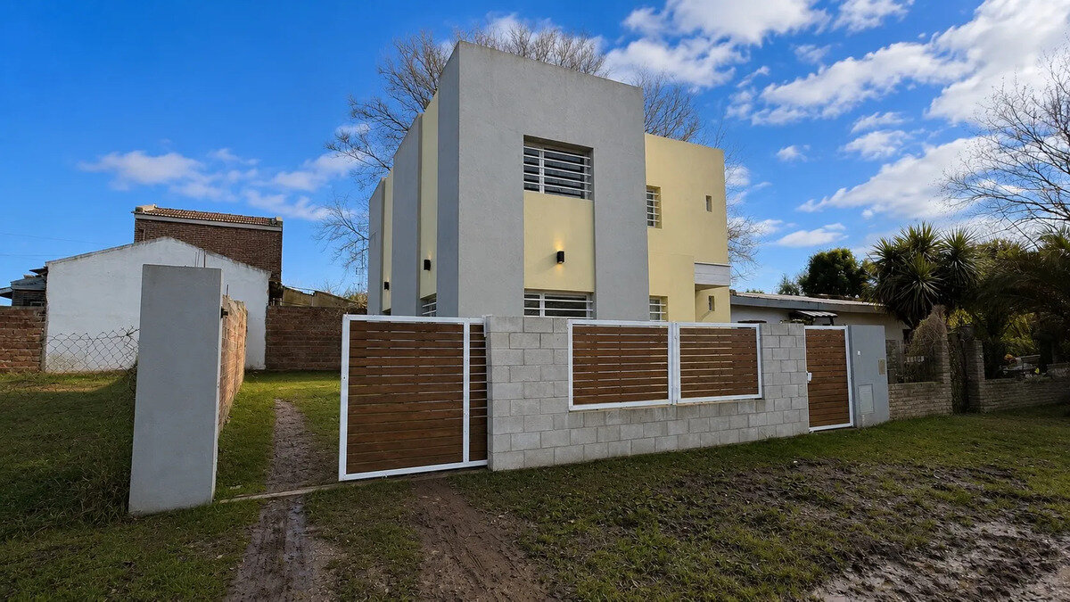 Casa En Ph 3 Ambientes Zona Tejedor Y Beltrán - 2