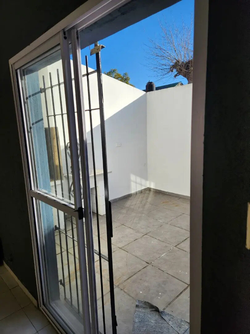 Venta Ph Al Frente 3 Amb. Patio Y Cochera Banfield Permuta - 13