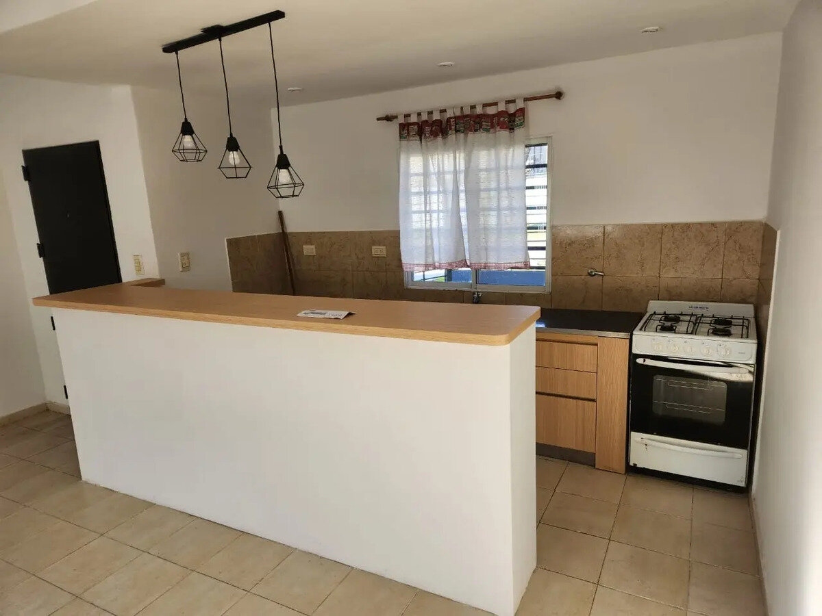 Venta Ph Al Frente 3 Amb. Patio Y Cochera Banfield Permuta - 5