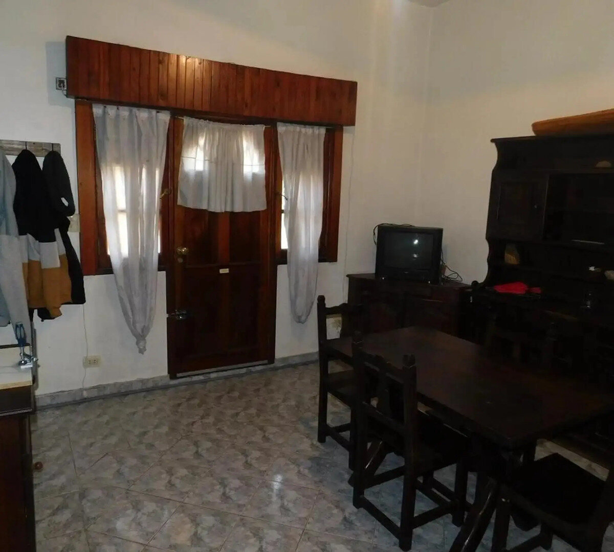 Casa En Esquina Con Local Con Baño - 8