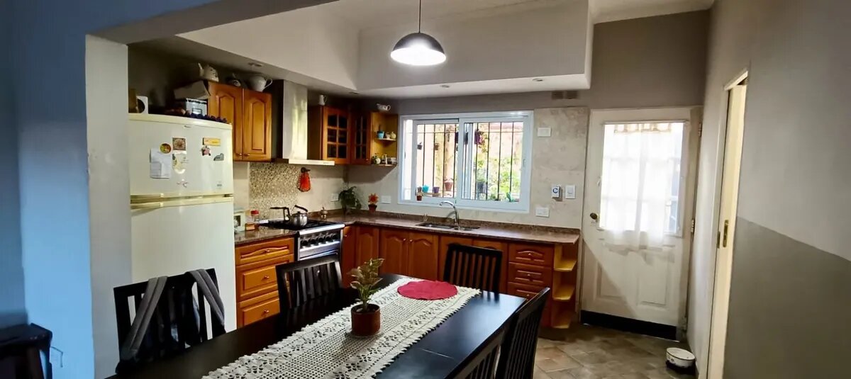 Casa 4 Ambientes Con 2 Cocheras Y Fondo Apto Credito — foto 12