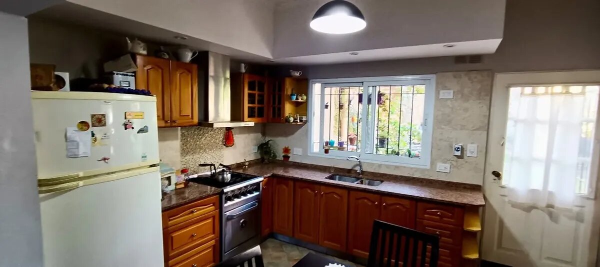 Casa 4 Ambientes Con 2 Cocheras Y Fondo Apto Credito — foto 14