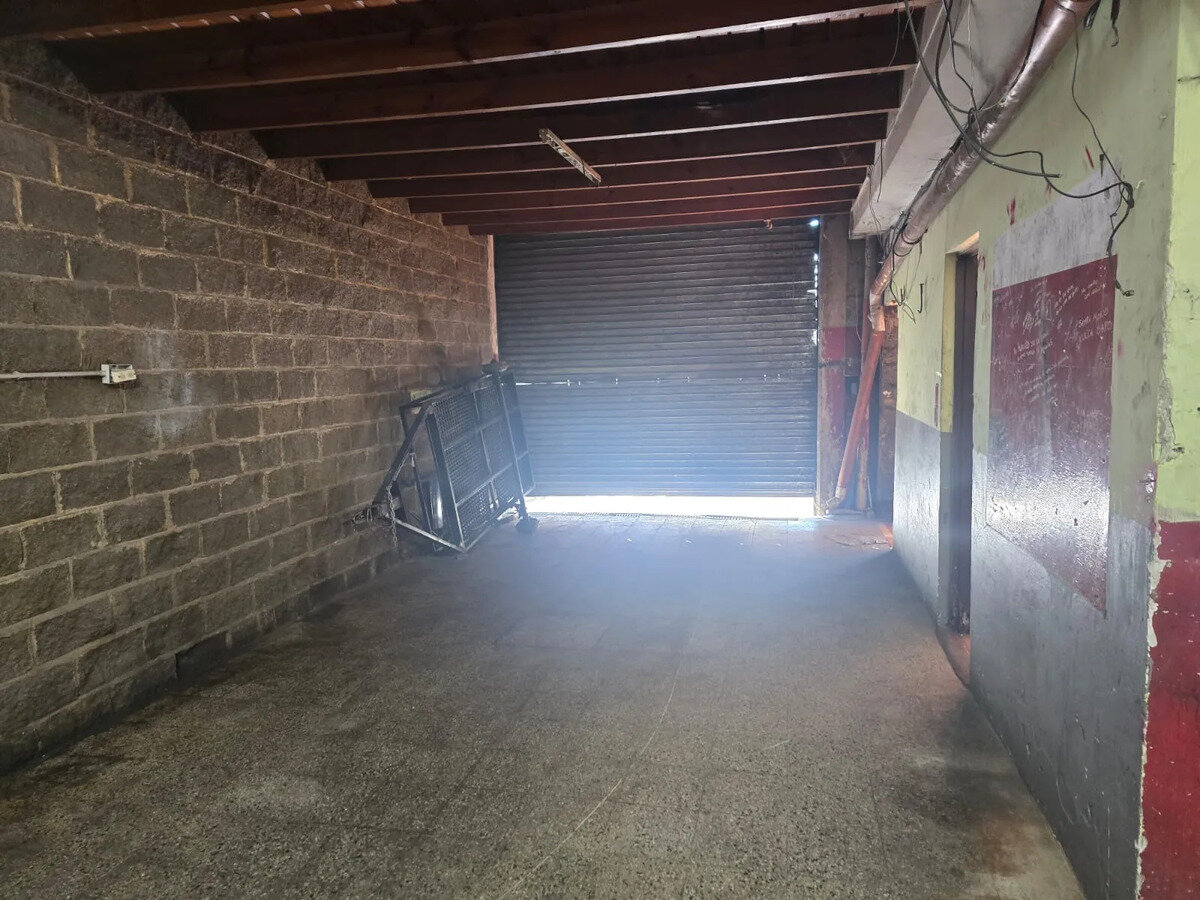 Galpon 158 M2 Con Cortina 4 Mts Y Oficina Lanus Gerli — foto 5