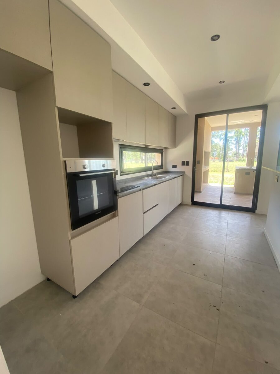 VENTA CASA 4AMB Bª SANTA SOFIA PILAR DEL ESTE - 6