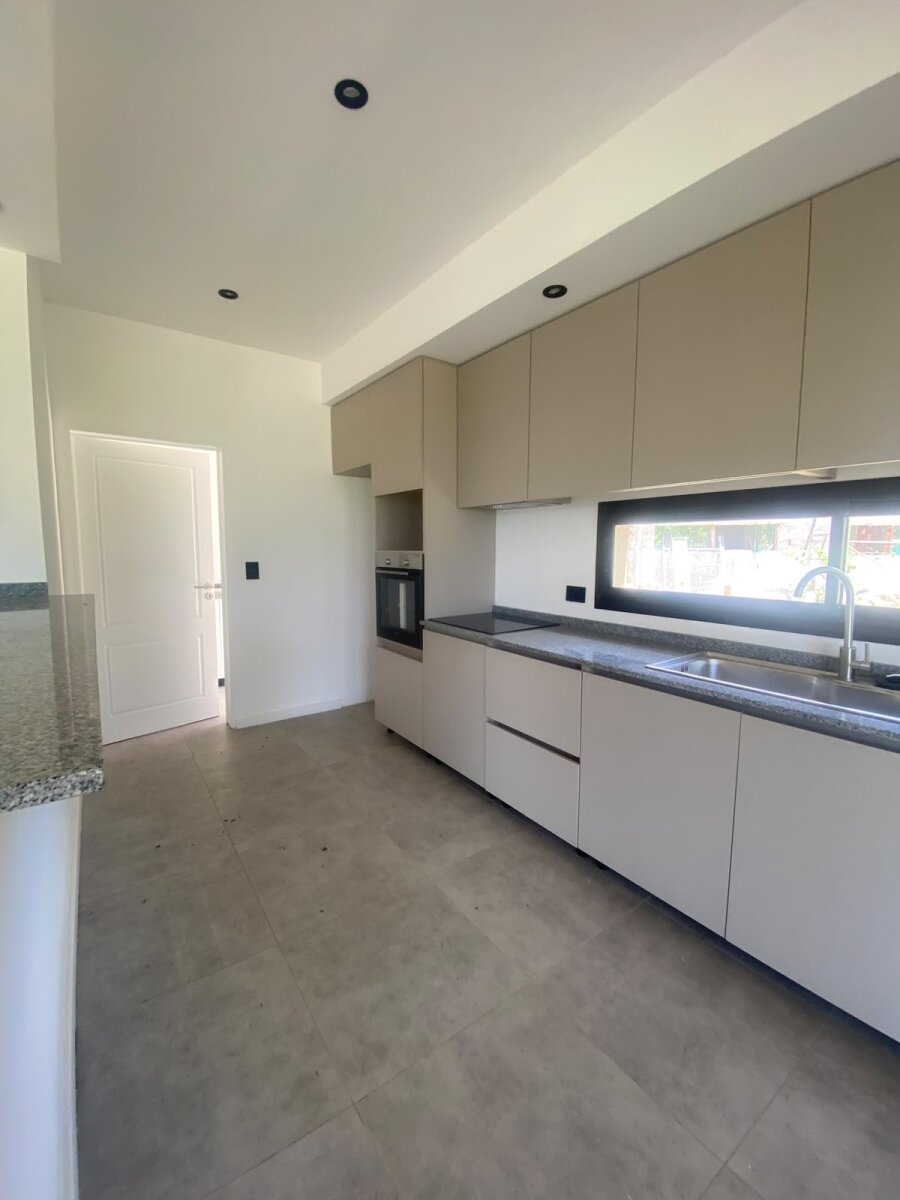 VENTA CASA 4AMB Bª SANTA SOFIA PILAR DEL ESTE - 4