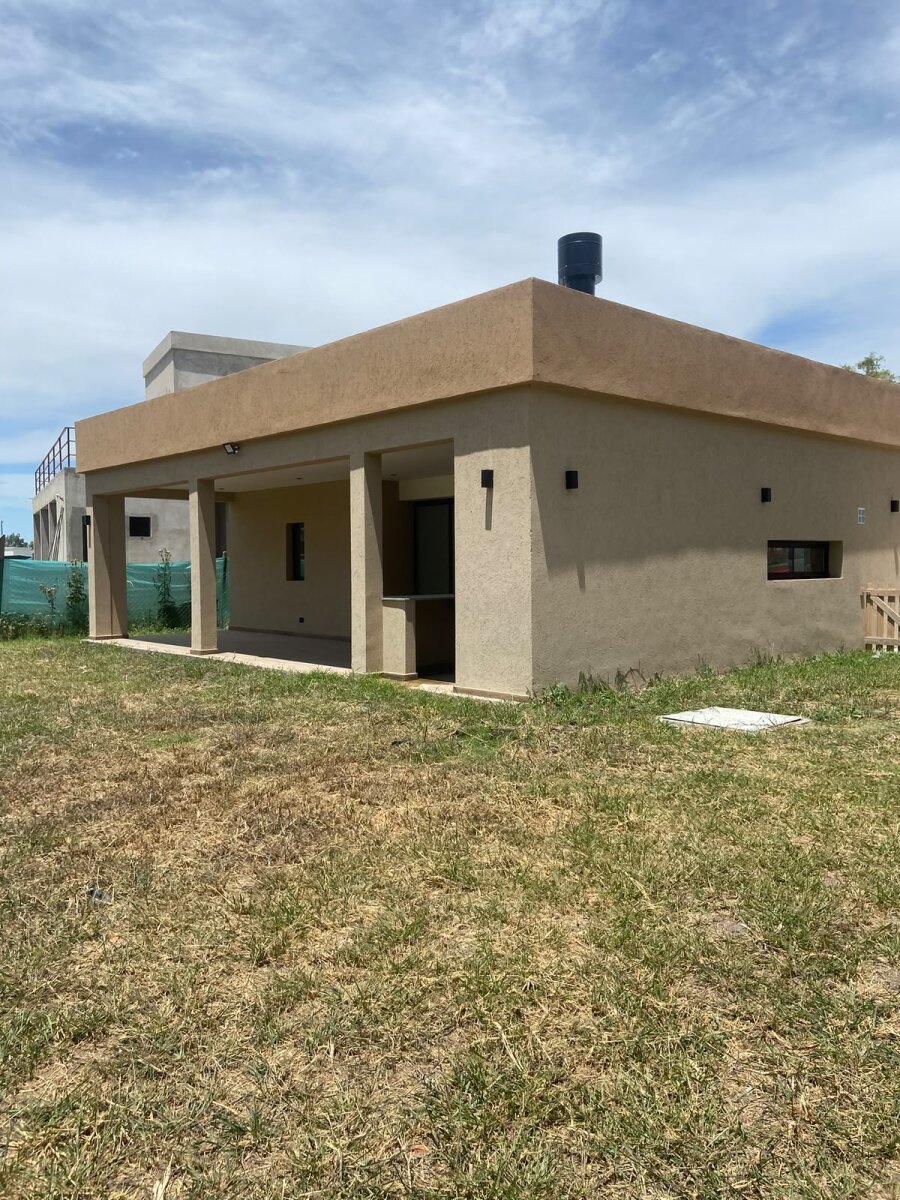 VENTA CASA 4AMB Bª SANTA SOFIA PILAR DEL ESTE - 17