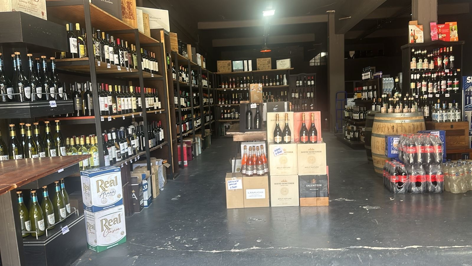 Mendoza 4361 - Local Comercial + Deposito 360 m2 en Alquiler — foto 3