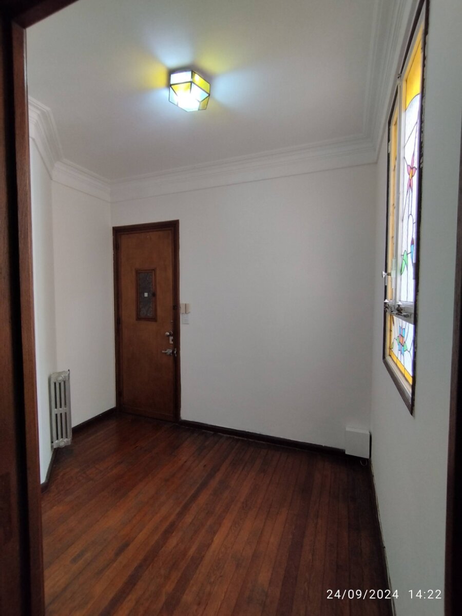 VENTA . LAPRIDA 500. DEPTO 1 DORM MAS COMODIN