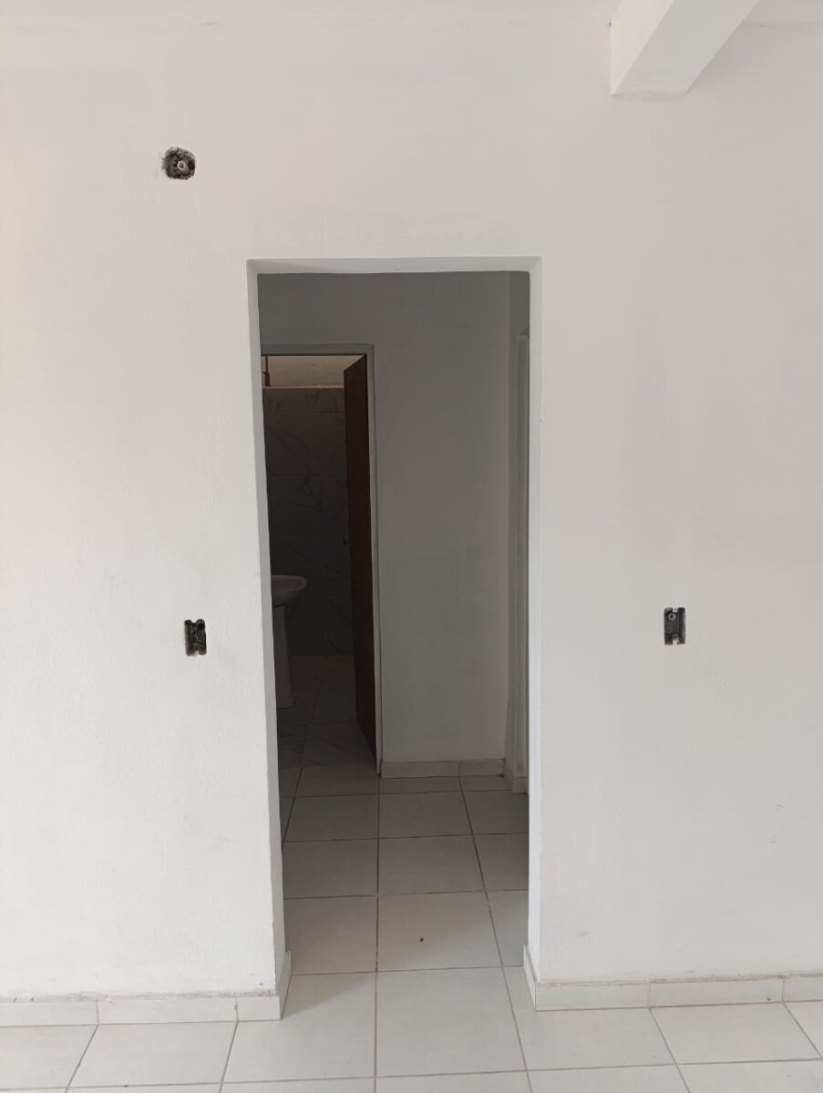 CASA EN VENTA EN B° CENTRO AMERICA - Imagen 5
