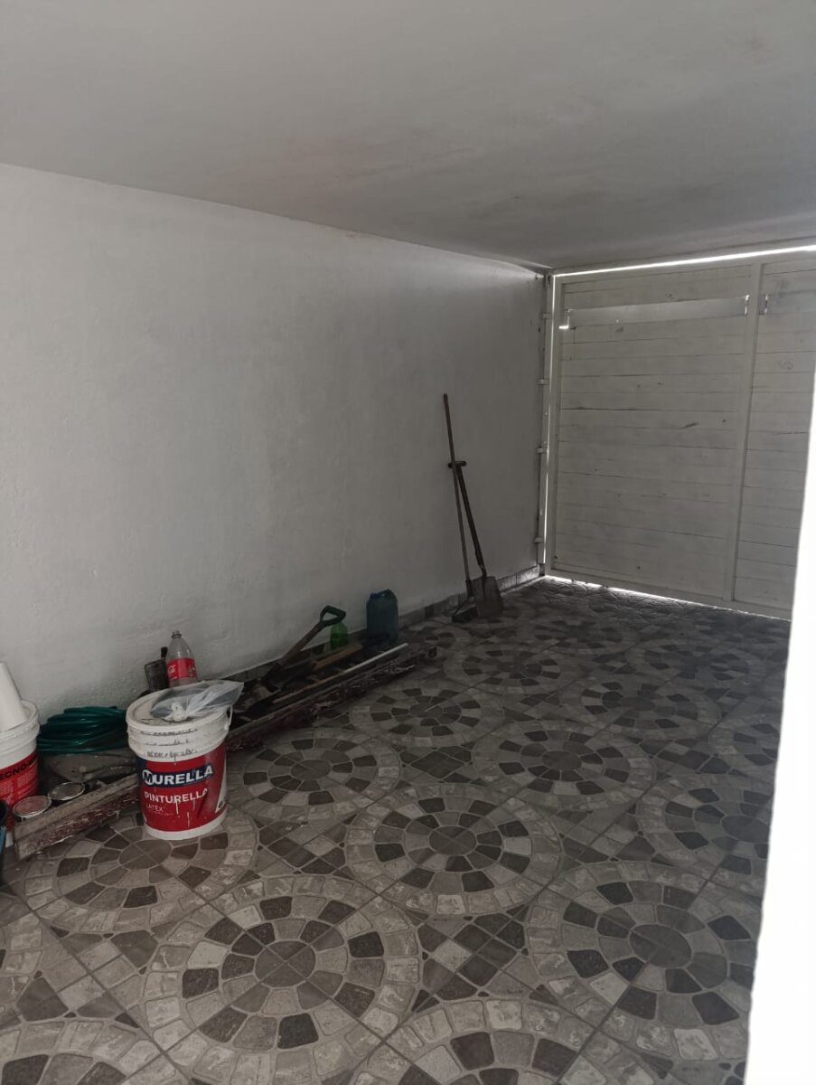 CASA EN VENTA EN B° CENTRO AMERICA - Imagen 11
