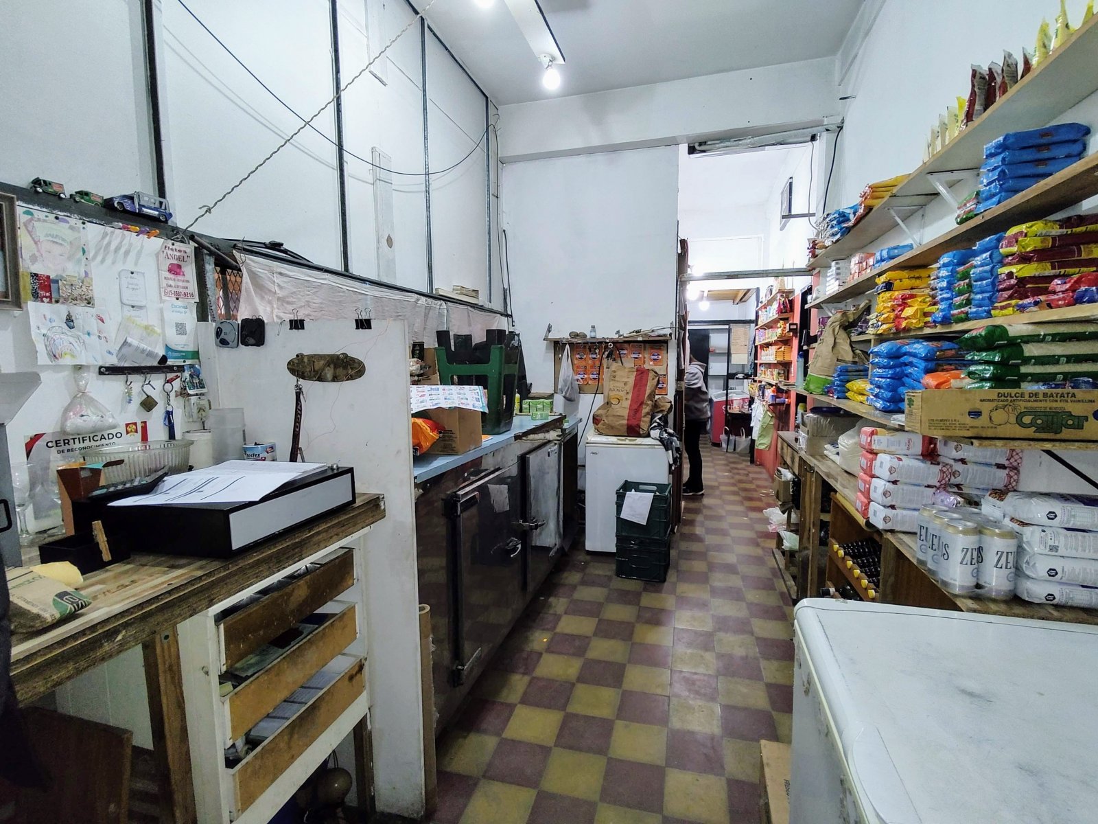 Venta!! Local en esquina con vivienda y terreno en Morón. Acepta menor valor — foto 7