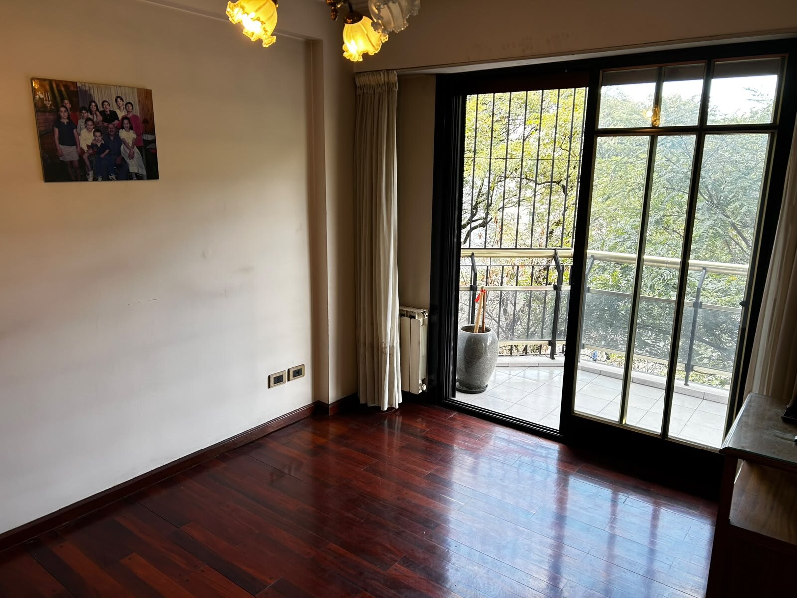 Departamento 3 ambientes al frente con cochera y baulera – José Mariano Moreno al 400 — foto 8