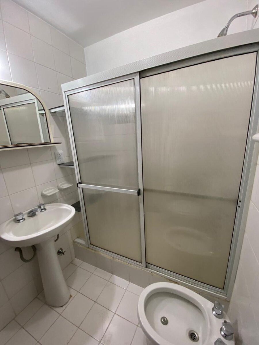 EXCLUSIVO DEPARTAMENTO CON COCHERA SOBRE AV. ROCA - PUERTO MADRYN - 12