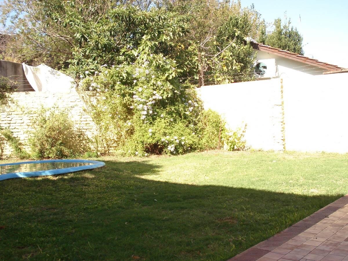 Dueño Directo Alquila 3 Amb y Medio, con Parque y Pileta en Villa Bonich S m - 20