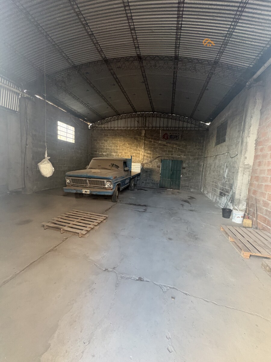EN VENTA GALPON ROLDAN - ZONA CÉNTRICA - 3