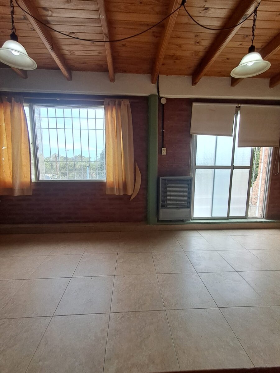 OPORTUNIDAD ÚNICA: AMPLIO DEPARTAMENTO DE 3 DORMITORIOS CON QUINCHO Y PARRILLA PROPIA EN BARRIO ROCA – PUERTO MADRYN - 5