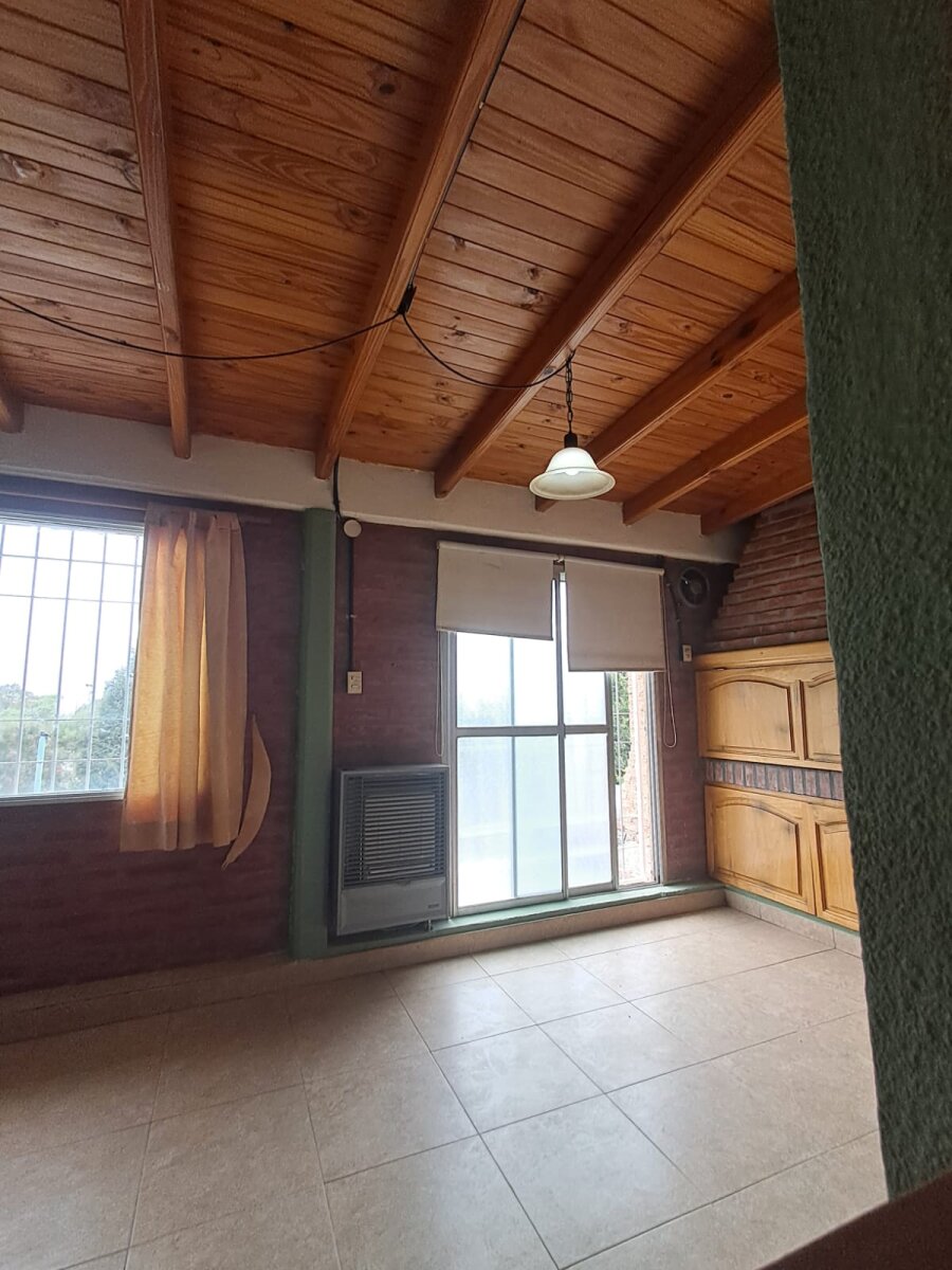 OPORTUNIDAD ÚNICA: AMPLIO DEPARTAMENTO DE 3 DORMITORIOS CON QUINCHO Y PARRILLA PROPIA EN BARRIO ROCA – PUERTO MADRYN - 9
