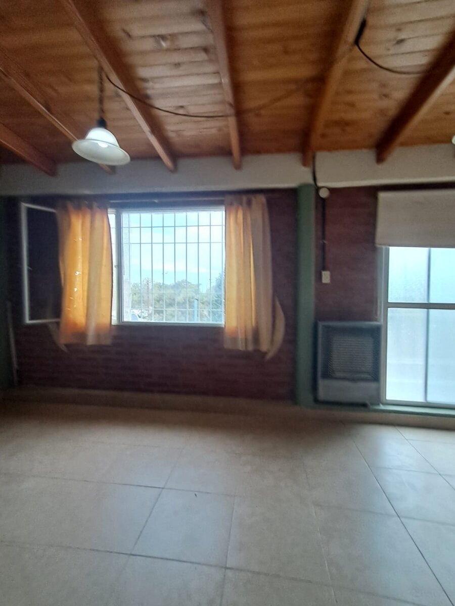 OPORTUNIDAD ÚNICA: AMPLIO DEPARTAMENTO DE 3 DORMITORIOS CON QUINCHO Y PARRILLA PROPIA EN BARRIO ROCA – PUERTO MADRYN - 7