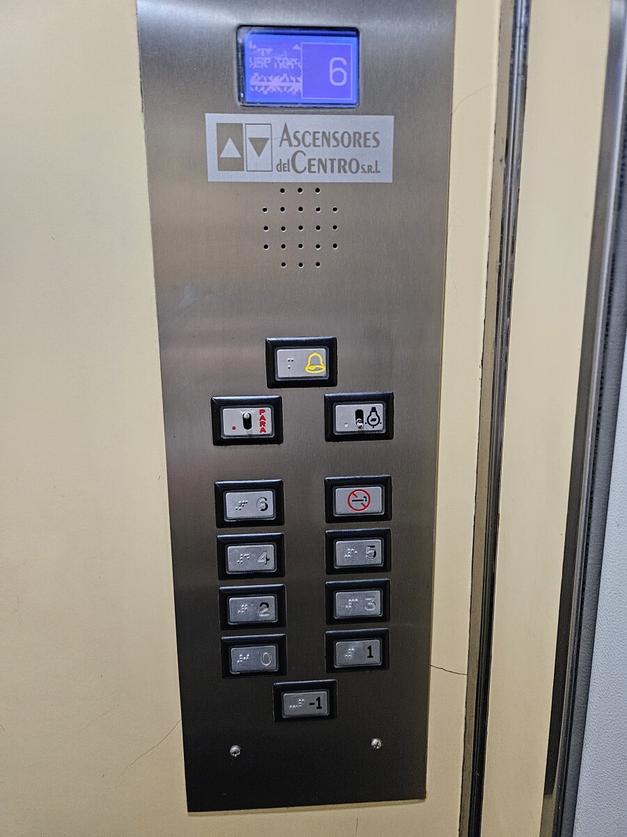 Cochera - Centro - En venta - 11