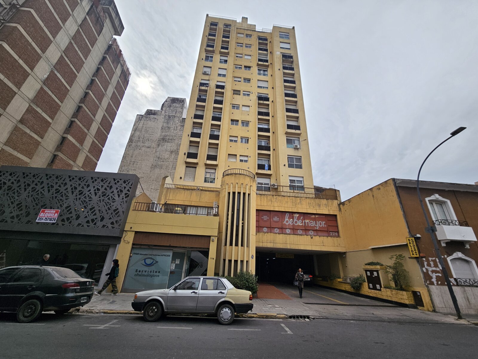 Cochera - Centro - En venta - 2