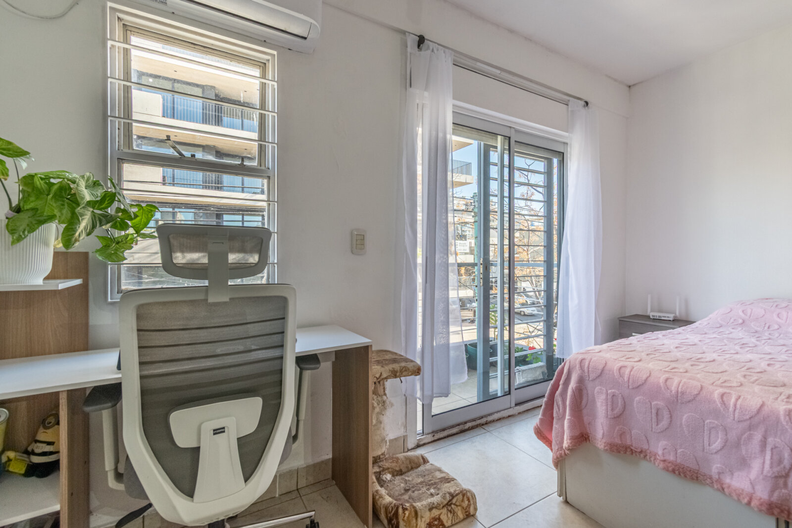 Monoambiente con balcón al frente. Villa Urquiza. - 16