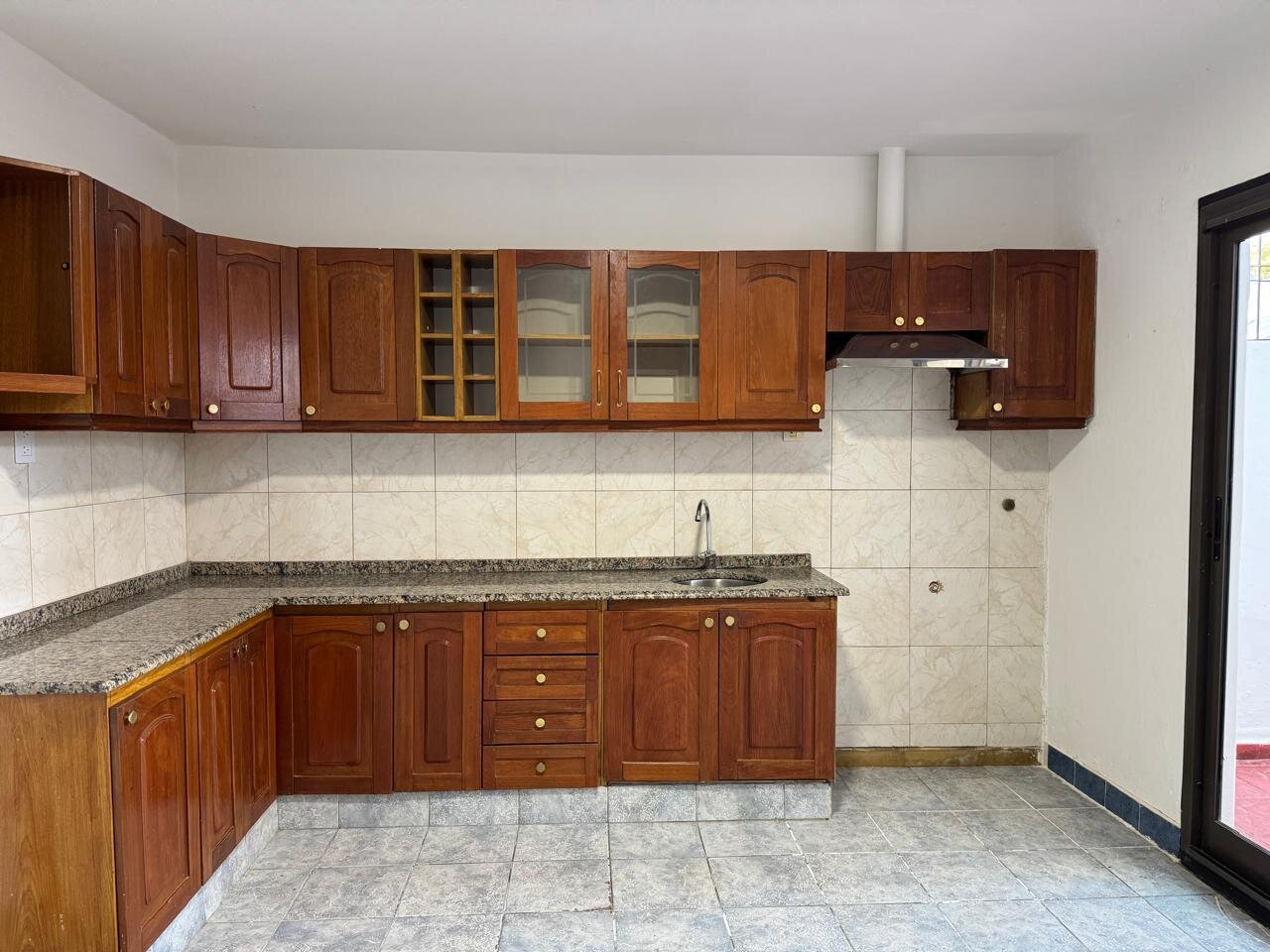 TRISTAN ECHEGARAY | LEON PINELO | ALTO ALBERDI - 4