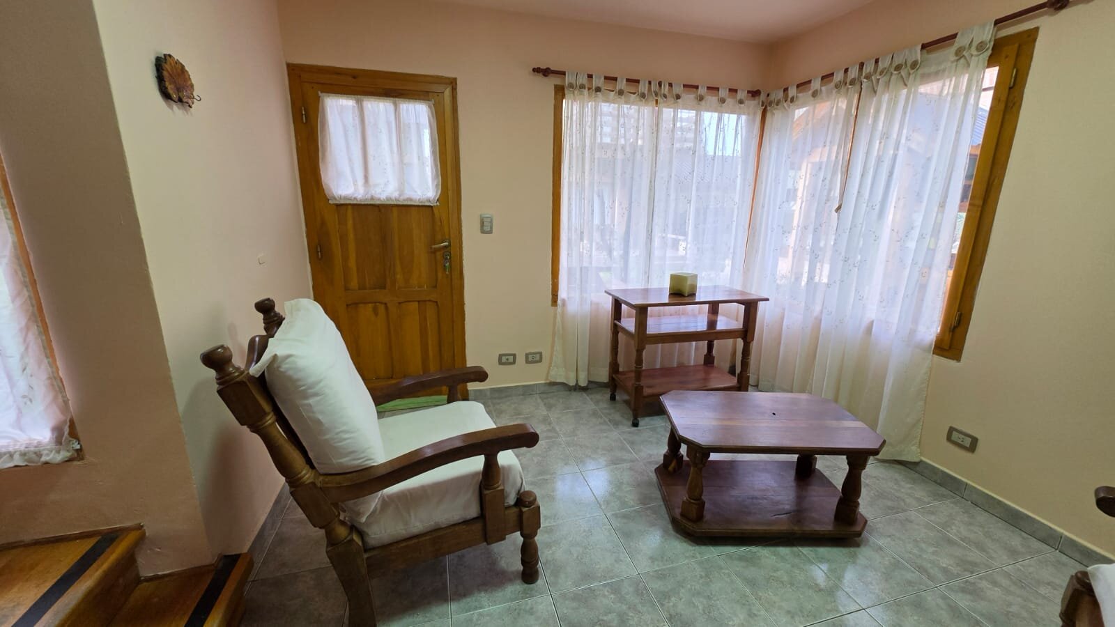 ALQUILER DE CABAÑA DE 2 DORMITORIOS AMUEBLADA EN VILLA AYELÉN, ESQUEL - 3