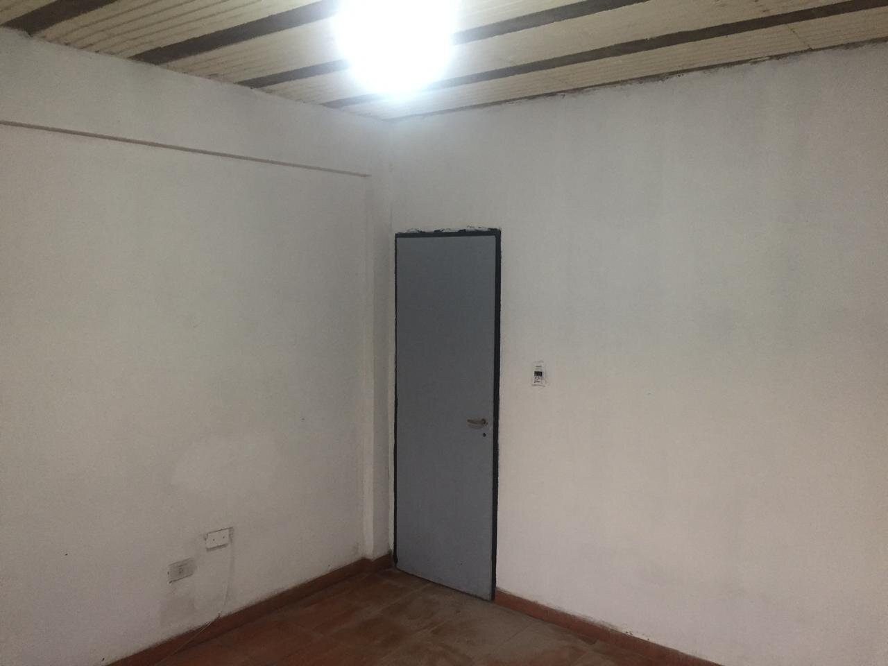 Casa 3 ambientes en planta alta con lote - Florencio Varela - 7