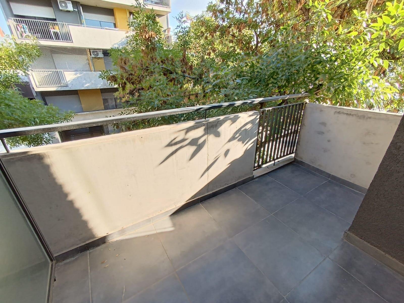 VENTA URQUIZA 2800 MONOAMBIENTE AL FRENTE CON BALCÓN - 1