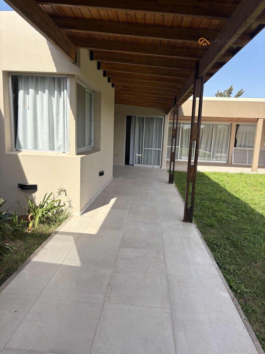 EN ALQUILER- PUERTO ROLDAN BARRIO CERRADO 3 DORMIT- 4 BAÑOS - 27