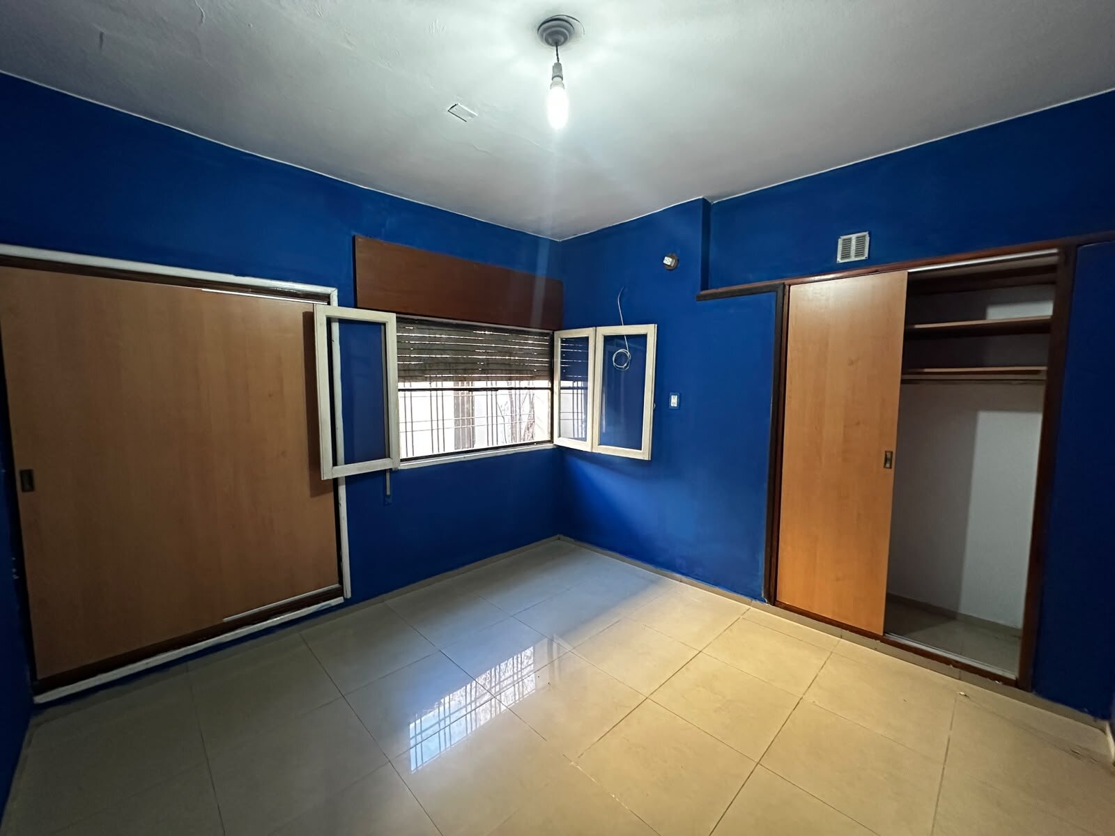 Casa en alquiler 2 dormitorios con cochera y patio en Barrio Yapeyú — foto 6