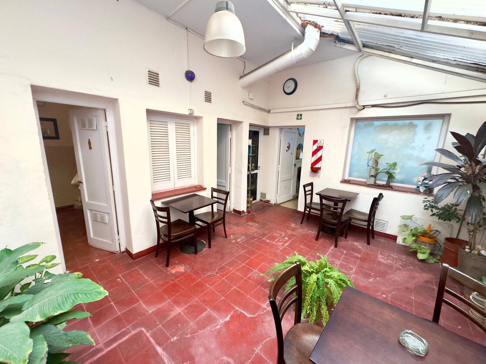 PH PLANTA BAJA EN VENTA LOCAL - DPTO EN ARTURO M BAS AL 200 - CENTRO - Imagen 10