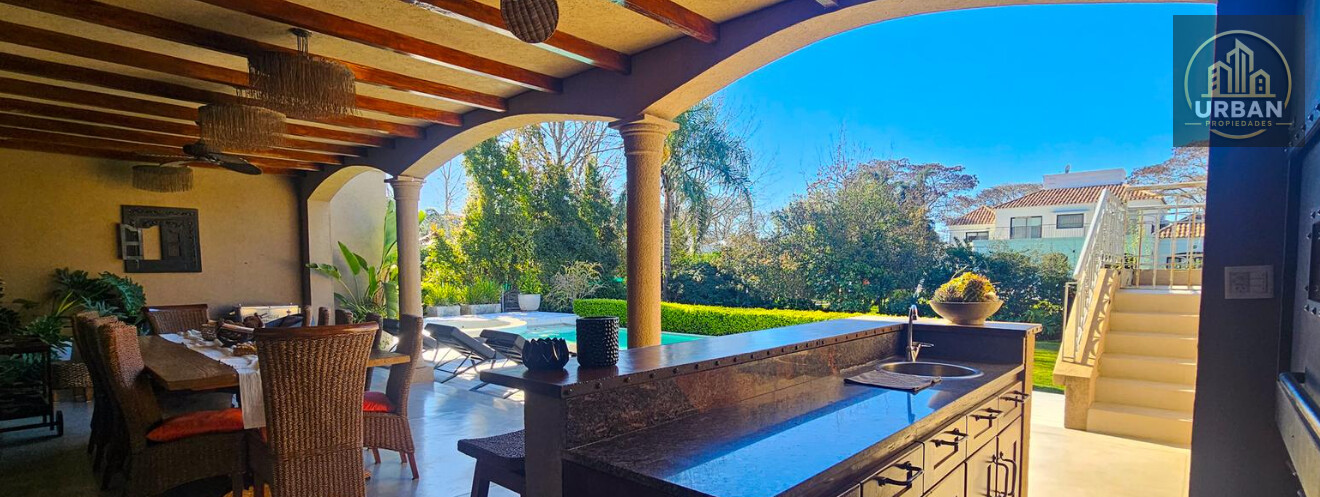 VENTA CASA KENTUCKY, FUNES - 9