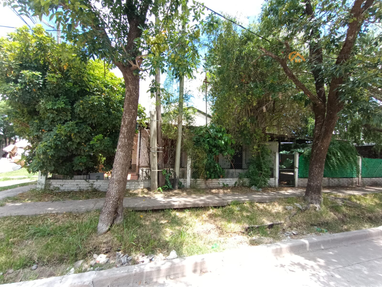 EN VENTA - CASA- ROLDÁN - AMENABAR 504- CREA TU HOGAR - 2