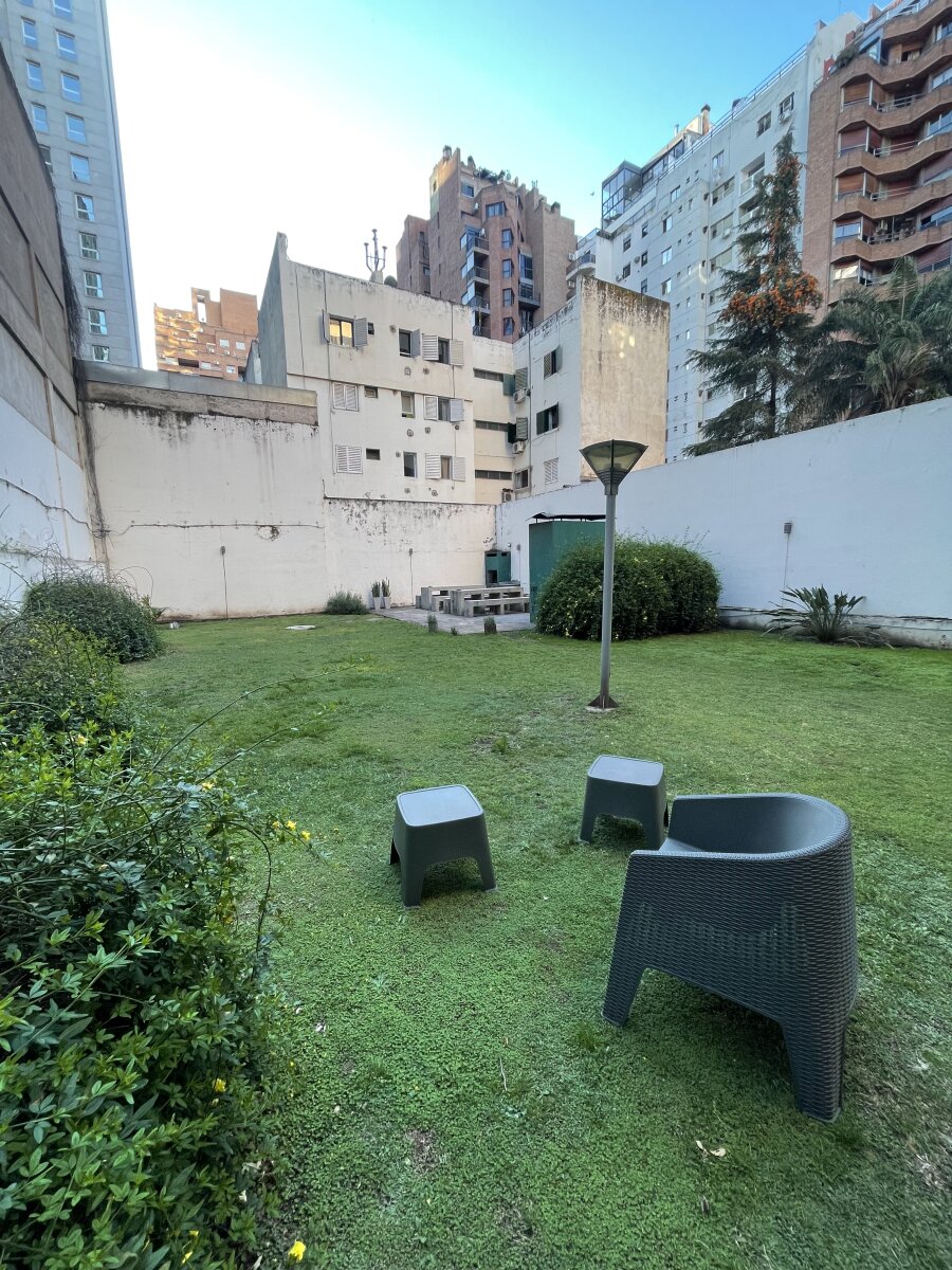 ALQUILER en NUEVA CÓRDOBA, Asador y Patio con césped - 2