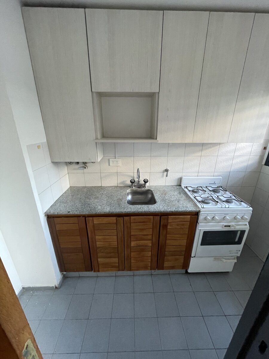 ALQUILER en NUEVA CÓRDOBA, Asador y Patio con césped - 3