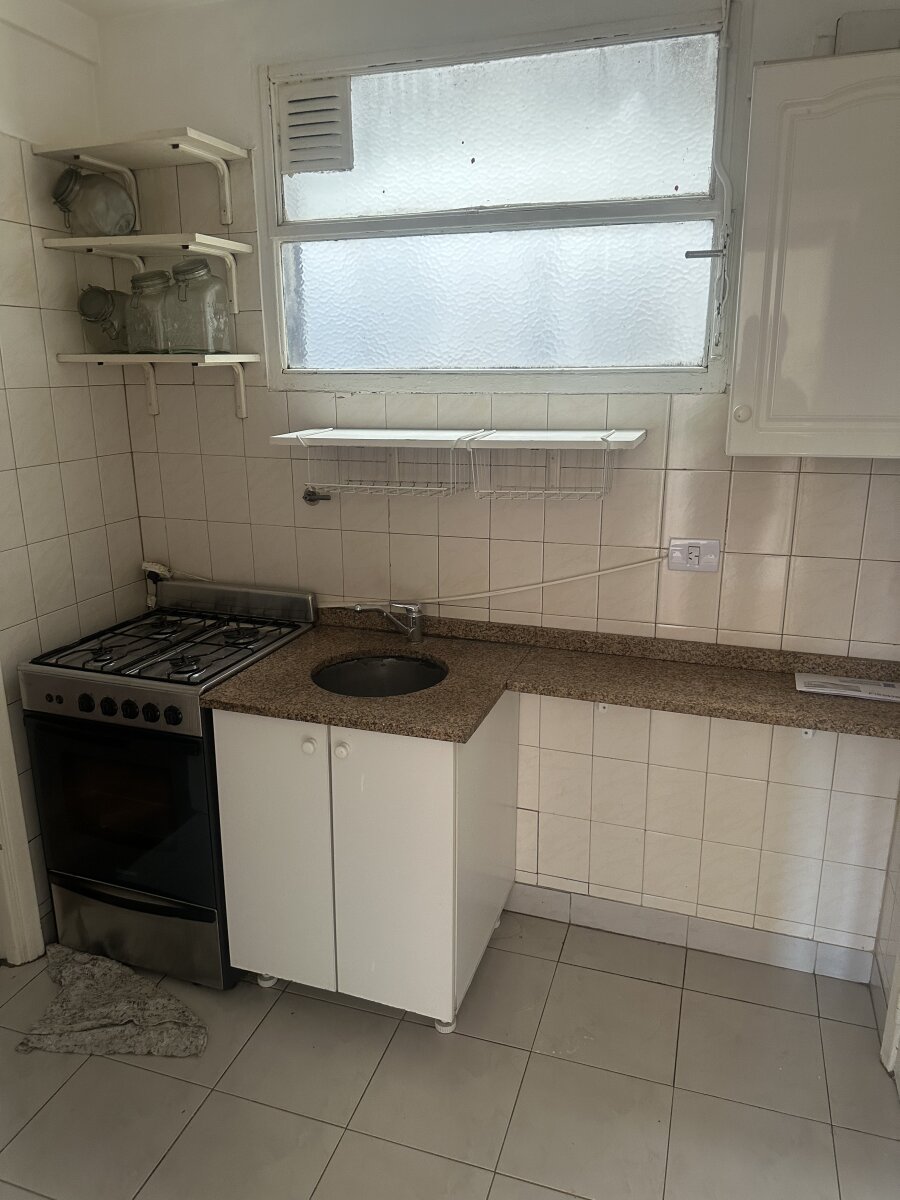 VENTA RECOLETA AL FRENTE PISO ALTO SOL Y LUZ A PLENO 3 AMBIENTES DEPENDENCIAS 2 BAÑOS - 24