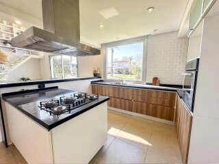 Casas - Funes - Venta