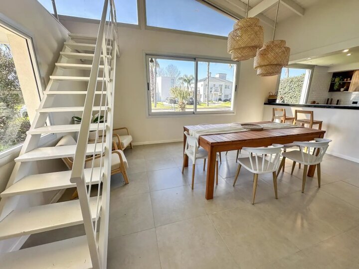 Casas - Funes - Venta