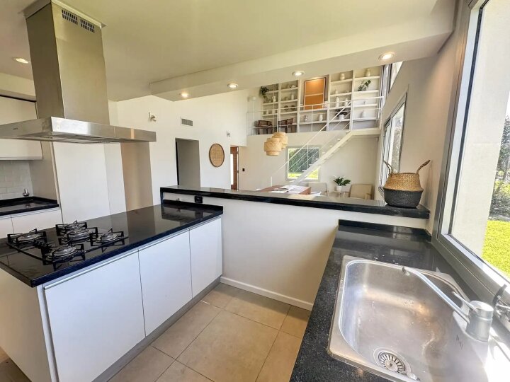 Casas - Funes - Venta