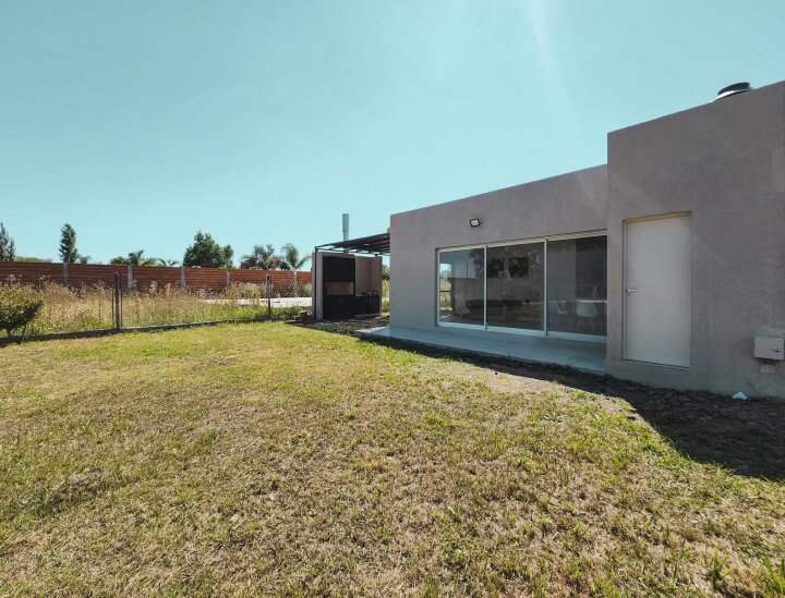 Casas - Funes - Venta