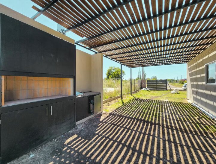 Casas - Funes - Venta