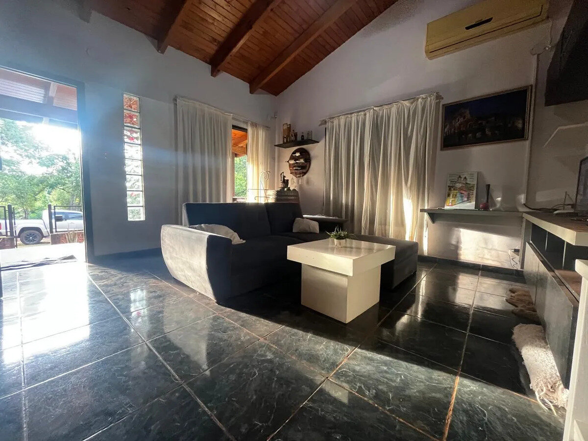 Casa en Alquiler y Venta - 4