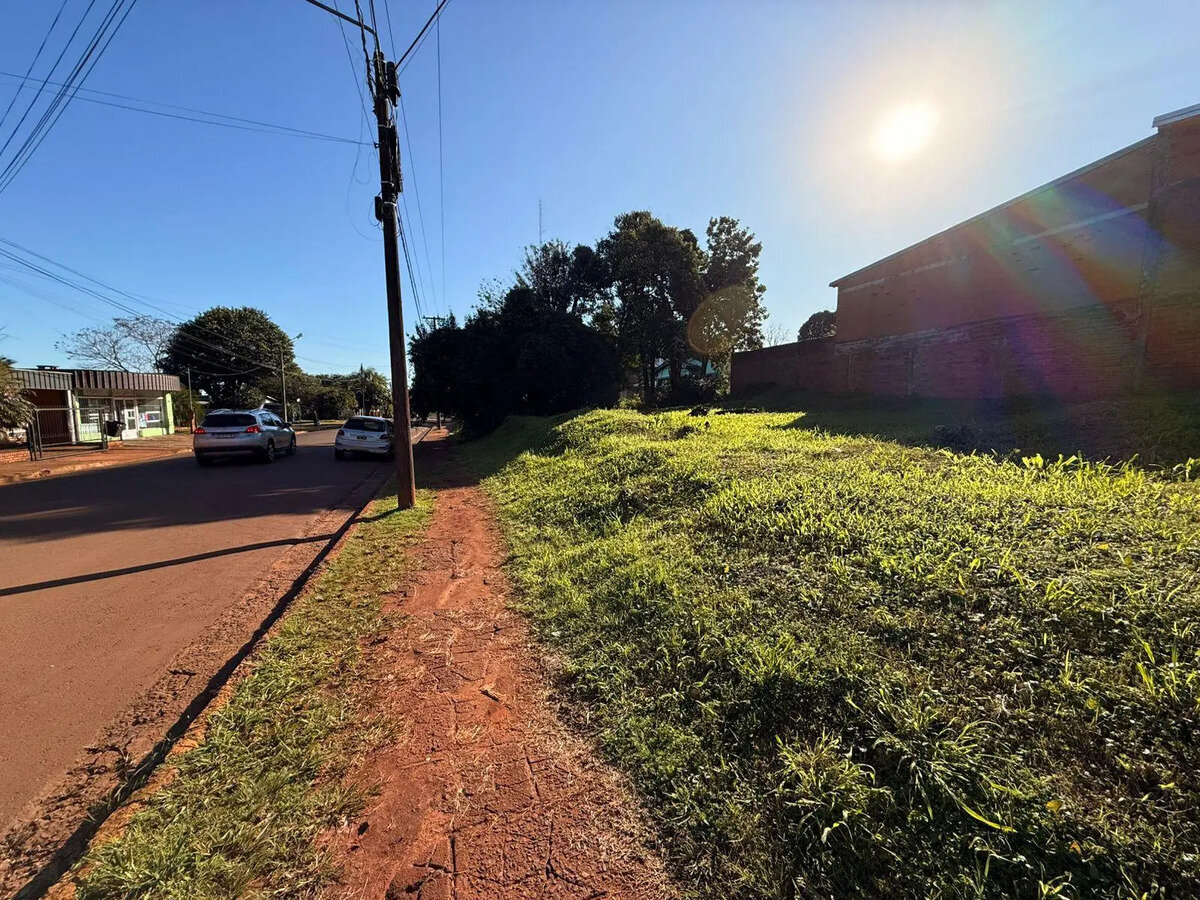 TERRENO CENTRICO EN VENTA UBICADO SOBRE CALLES CONGRESO Y PARAGUAY KM9 | ELDORADO MISIONES - 11