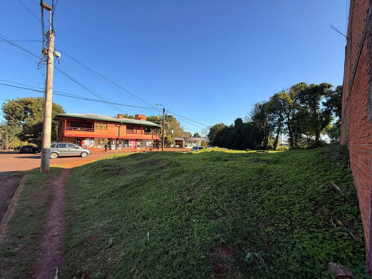 TERRENO CENTRICO EN VENTA UBICADO SOBRE CALLES CONGRESO Y PARAGUAY KM9 | ELDORADO MISIONES - 4