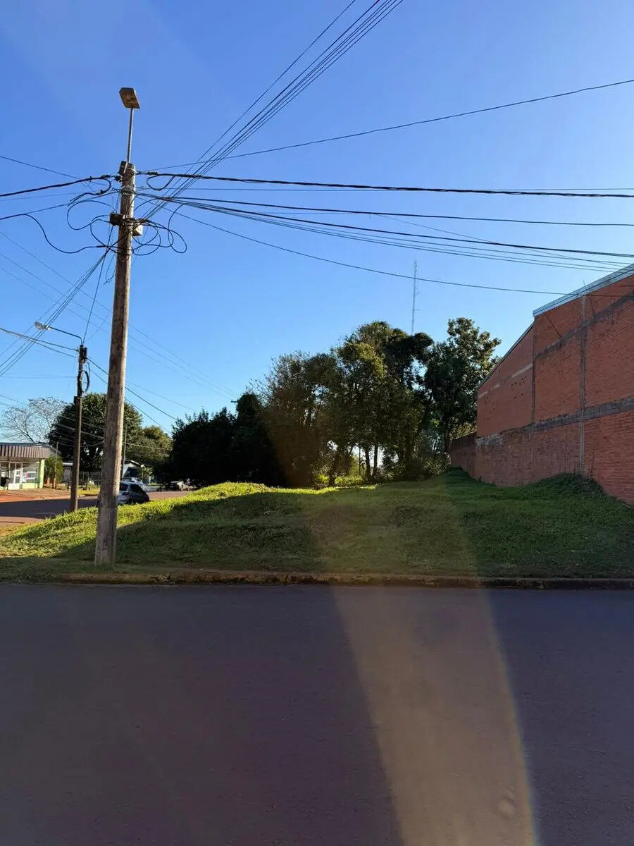 TERRENO CENTRICO EN VENTA UBICADO SOBRE CALLES CONGRESO Y PARAGUAY KM9 | ELDORADO MISIONES - 14