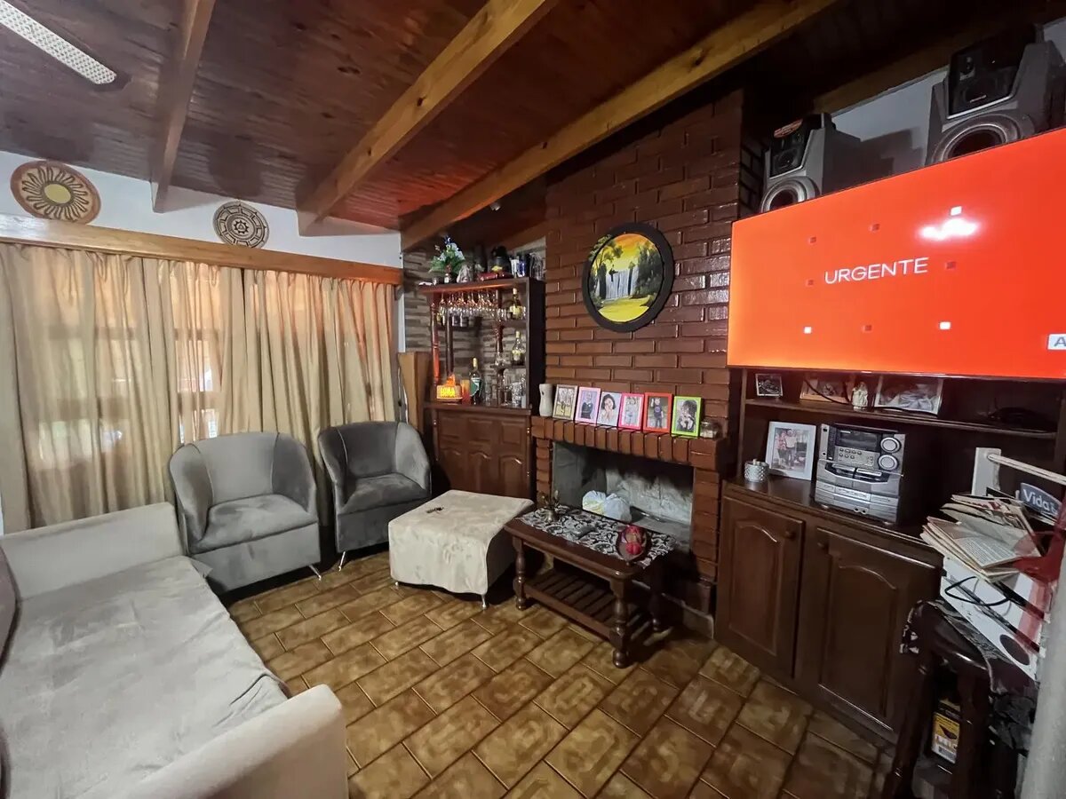 CASA DE 3 HABITACIONES EN VENTA UBICADA SOBRE CALLE MARIA ELENA WALSCH | PUERTO PIRAY MISIONES — foto 8
