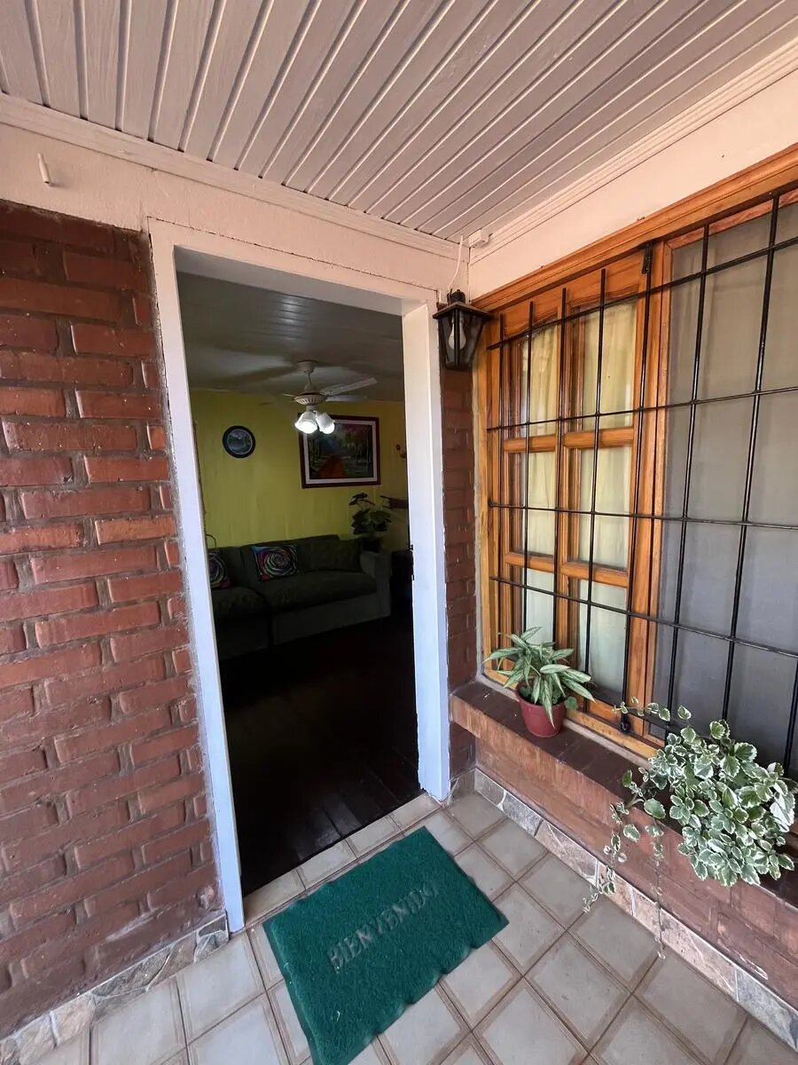 CASA DE 3 HABITACIONES EN VENTA UBICADA SOBRE CALLE MARIA ELENA WALSCH | PUERTO PIRAY MISIONES — foto 7